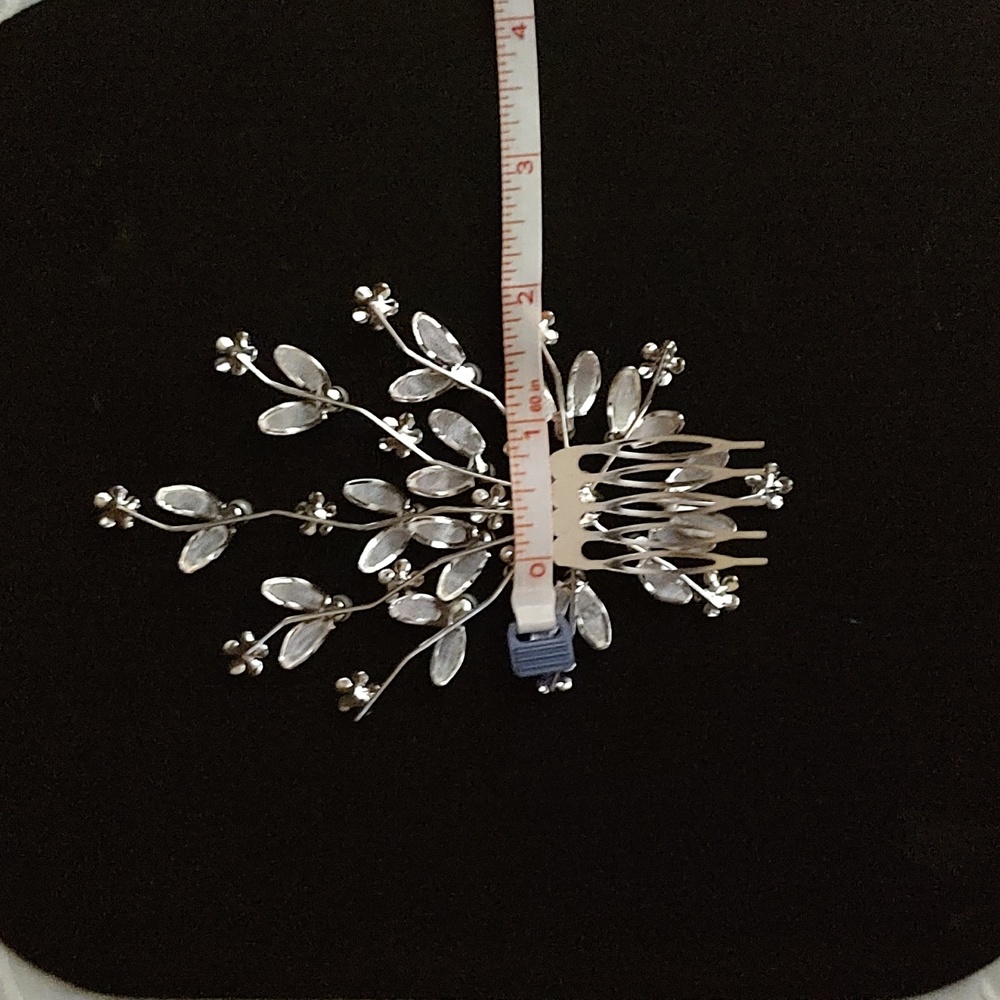 Rhinestone Hair Comb - Picture 6 of 7
